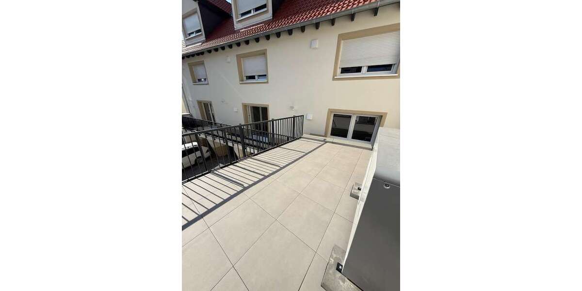 Etagenwohnung Bodenheim - 3 Zimmer, 102 m&sup2;, 1.632&euro; | Angebot:27164076