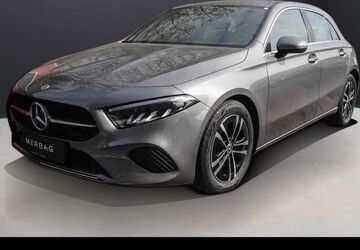 Mercedes-Benz A 180 6.390 km 27.350 &euro; Wiesbaden 65189