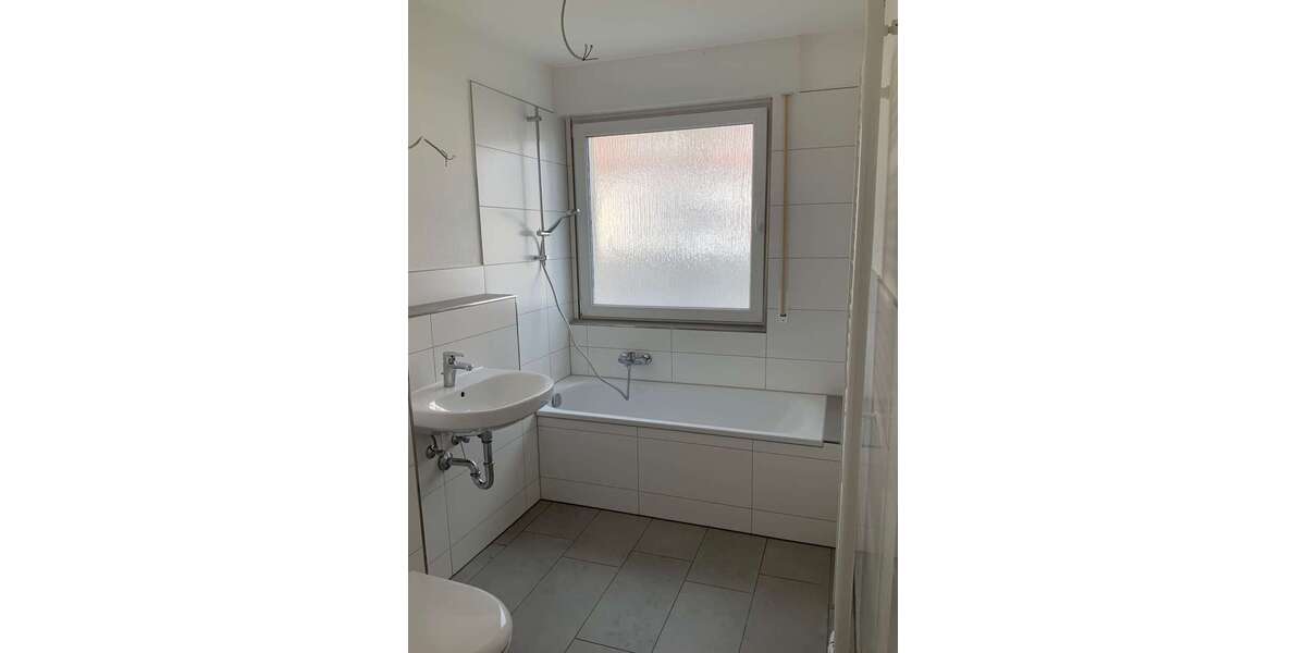 Etagenwohnung Hochheim - 2 Zimmer, 56 m&sup2;, 770&euro; | Angebot:27081652