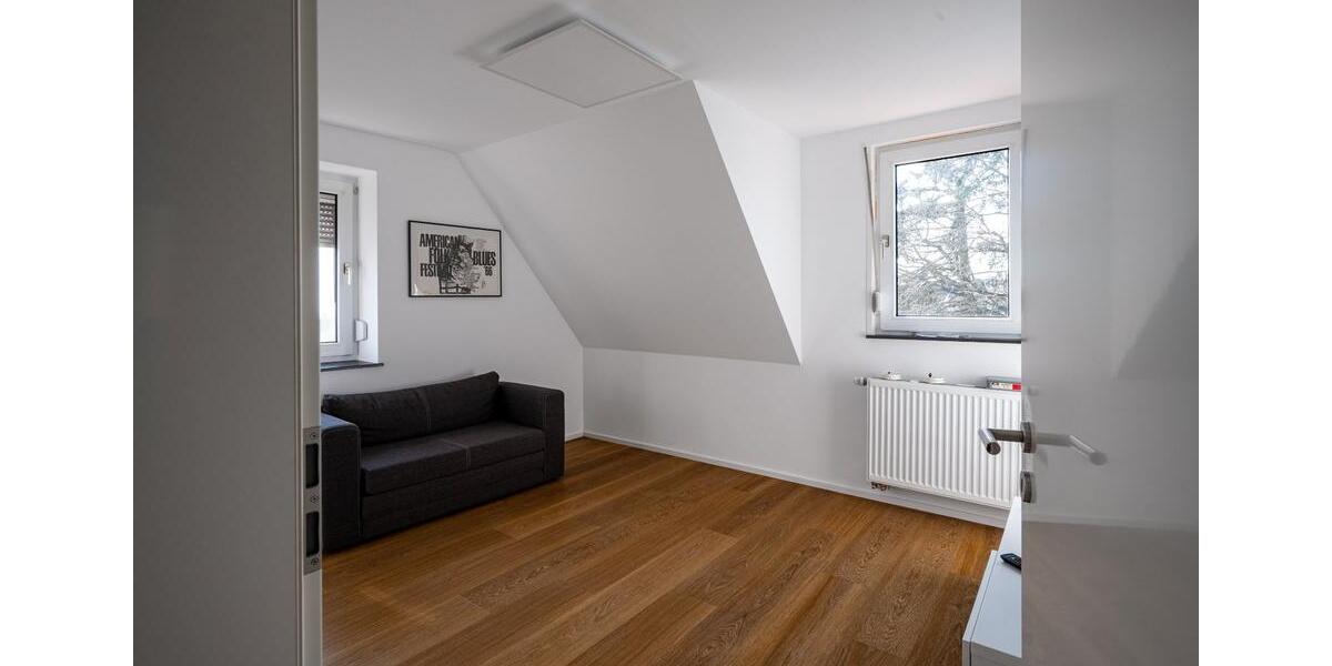 Dachgeschoßwohnung Kronberg im Taunus - 2 Zimmer, 41 m&sup2;, 1.150&euro; | Angebot:26048529
