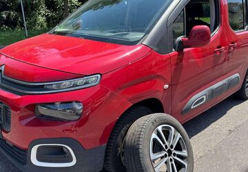 Citroen Berlingo 143.000 km 10.899 &euro; Eppstein 65817