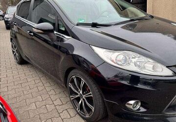 Ford Fiesta 124.900 km 5.299 &euro; Eppstein 65817
