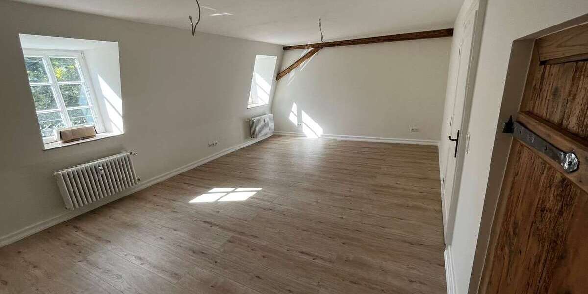 Etagenwohnung Bad Schwalbach - 3 Zimmer, 95 m&sup2;, 900&euro; | Angebot:27069120