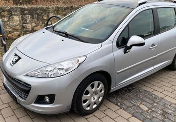 Peugeot 207 113.000 km 2.950 &euro; Mainz 55116