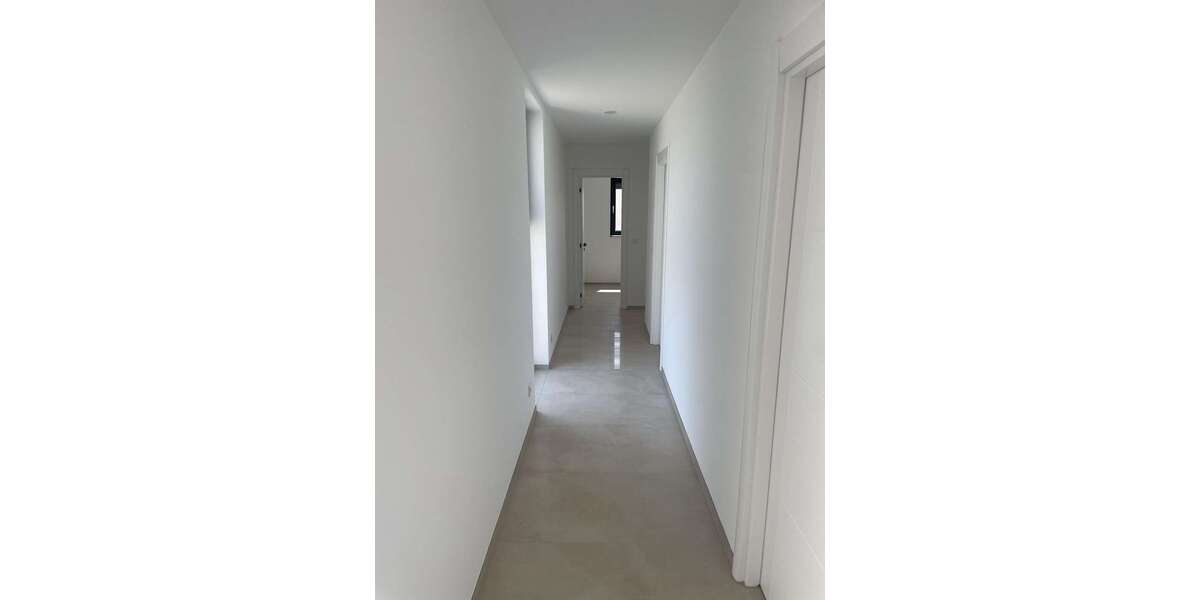 Etagenwohnung Rüsselsheim - 3 Zimmer, 97 m&sup2;, 1.600&euro; | Angebot:27101097