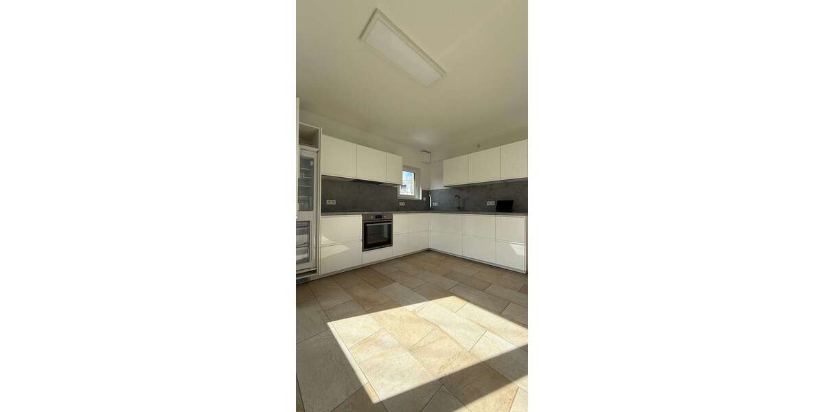 Etagenwohnung Hofheim am Taunus - 3 Zimmer, 76 m&sup2;, 1.270&euro; | Angebot:26974310