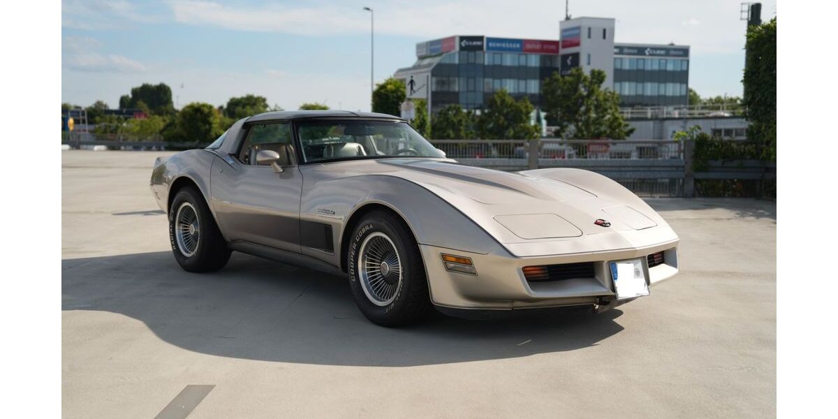 Corvette C3 16.000 km 35.000 &euro; Langen 63225