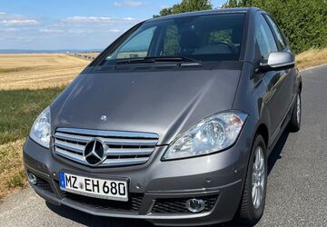 Mercedes-Benz A 180 77.000 km 6.985 &euro; Mainz 55129