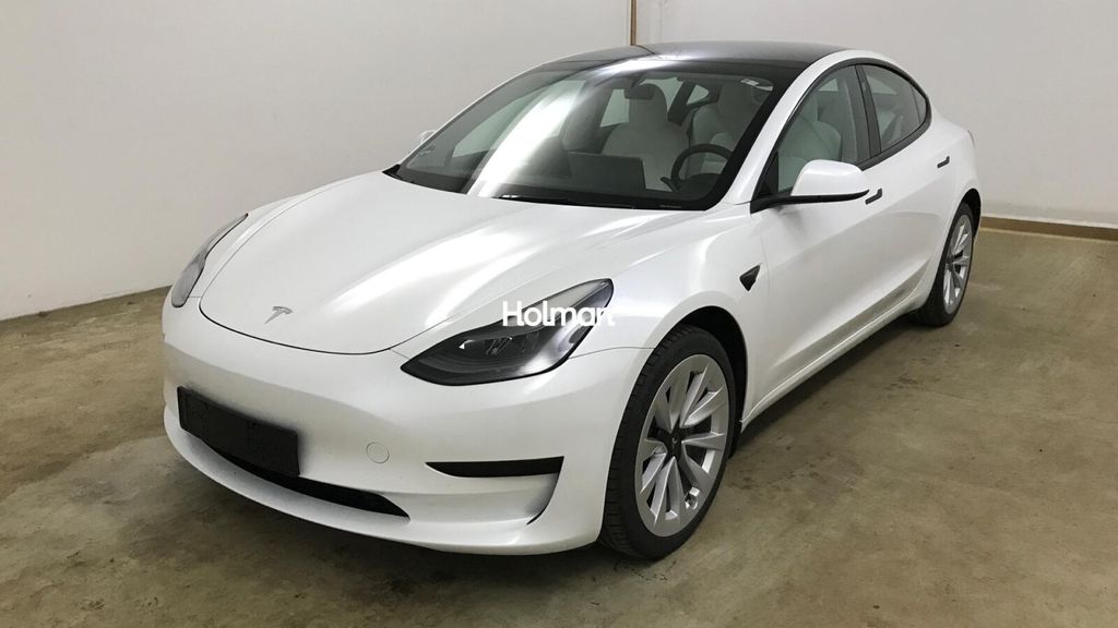 Tesla Model 3 42.085 km 30.760 &euro; Eschborn 65760