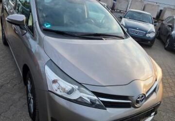 Toyota Verso 222.351 km 5.499 &euro; Ingelheim 55218