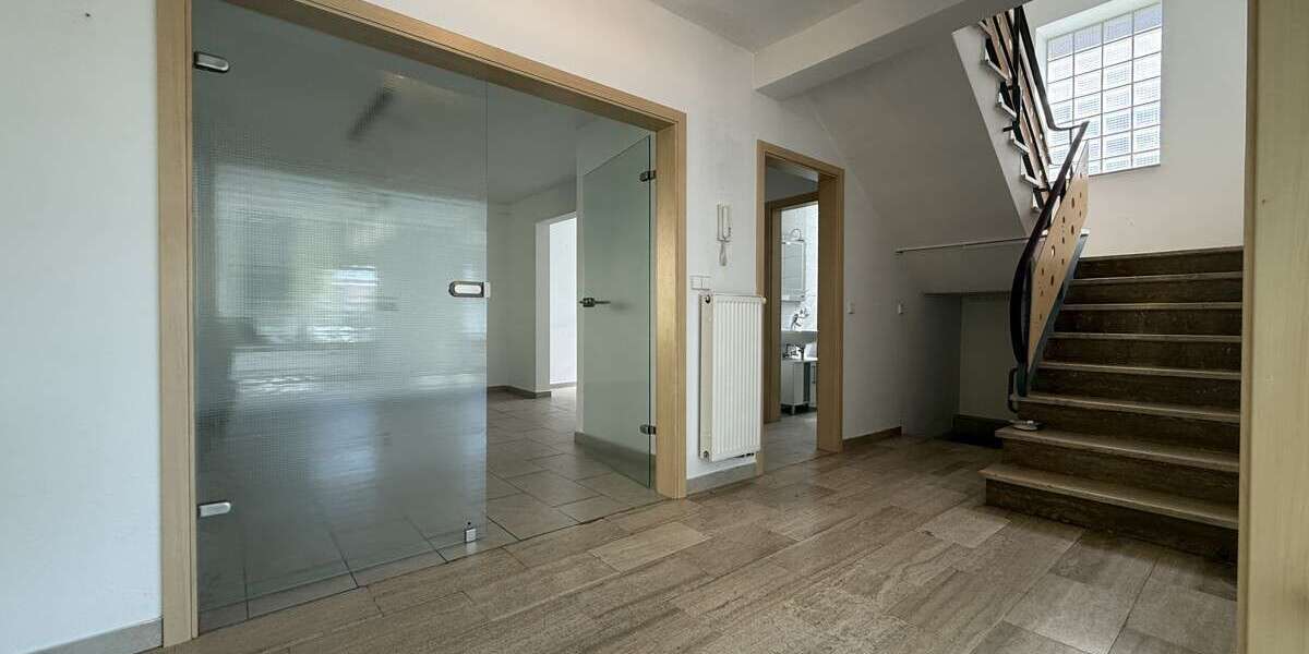 Etagenwohnung Eich - 5 Zimmer, 120 m&sup2;, 1.100&euro; | Angebot:27142086