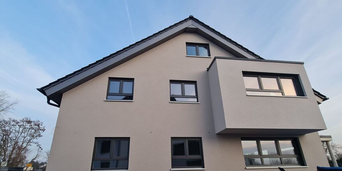 **Neubau Erstbezug, Traumhafte und moderne 4-ZIMMER EG.-Maisonette Whg. in Bischofsheim** - Maisonettenwohnung Bischofsheim | Angebot:26834792
