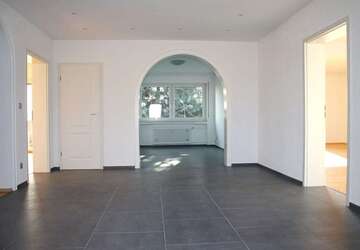 Wohnung Wiesbaden Mainz-Amöneburg - 5 Zimmer, 200 m&sup2;, 2.115&euro; | Angebot:27358069
