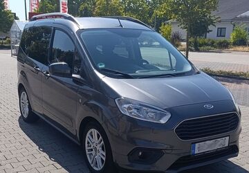 Ford Tourneo Courier 56.385 km 12.500 &euro; Wiesbaden 65205