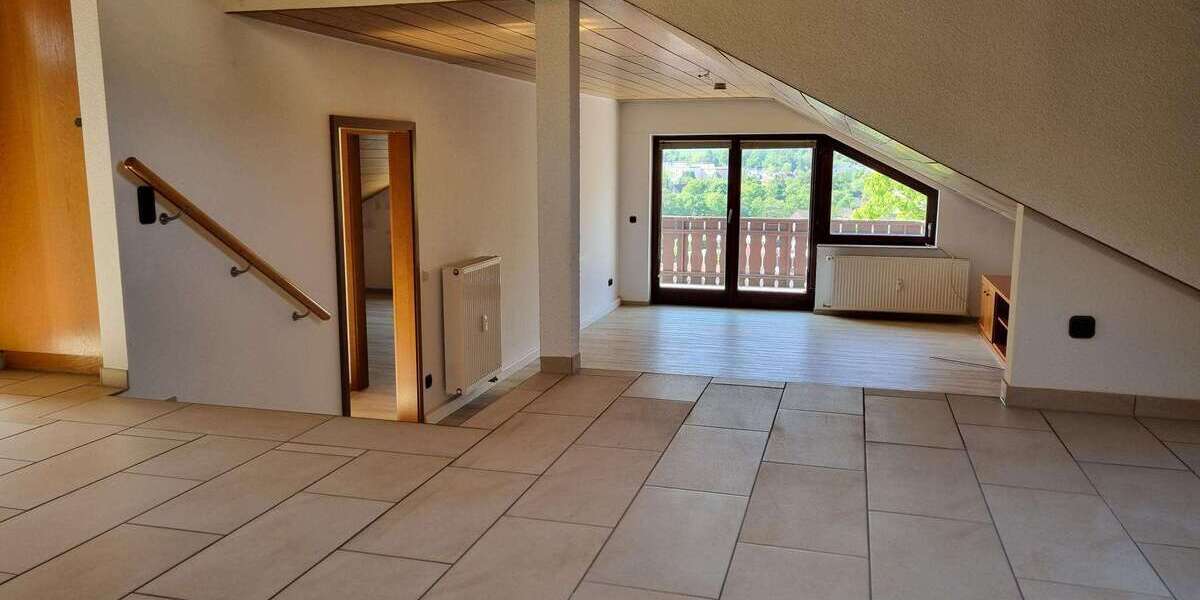 Etagenwohnung Wiesbaden Bierstadt - 3 Zimmer, 86 m&sup2;, 930&euro; | Angebot:27008766