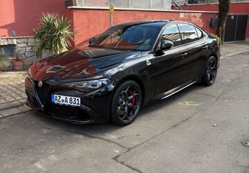 Alfa Romeo Giulia 15.000 km 74.400 &euro; Dittelsheim-Hessloch 67596