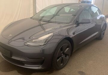 Tesla Model 3 25.427 km 31.422 &euro; Eschborn 65760